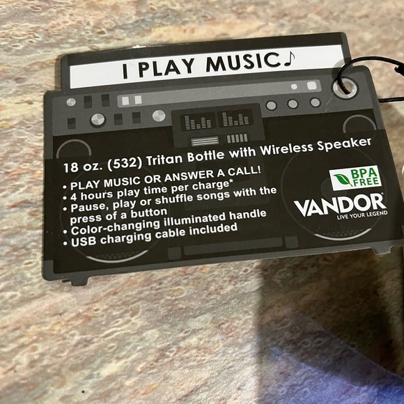 NWT 16 oz Triton Star Wars bottle w/ wireless speaker - Picture 6 of 13